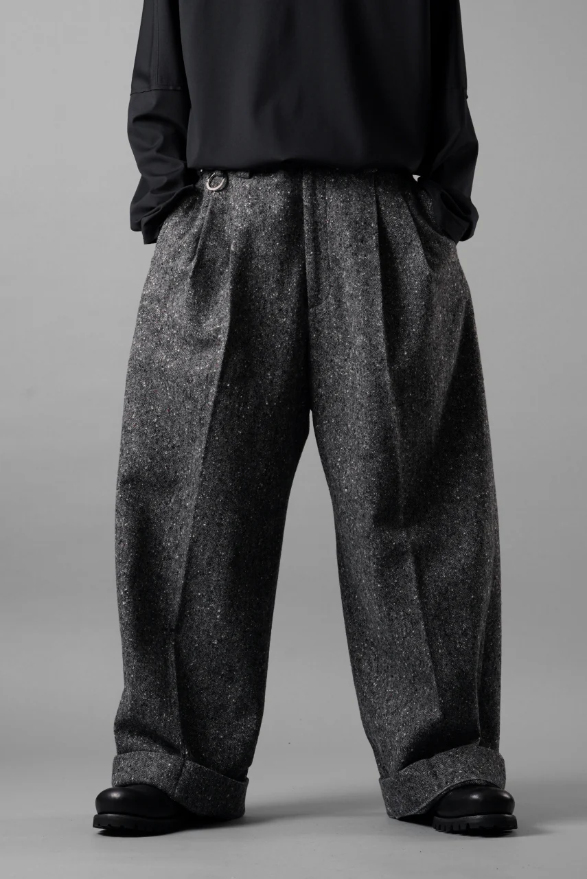 TARO HORIUCHI / th products Extra Volumed Tapered Trousers / Bishu Nep Tweed (grey) - Image 2