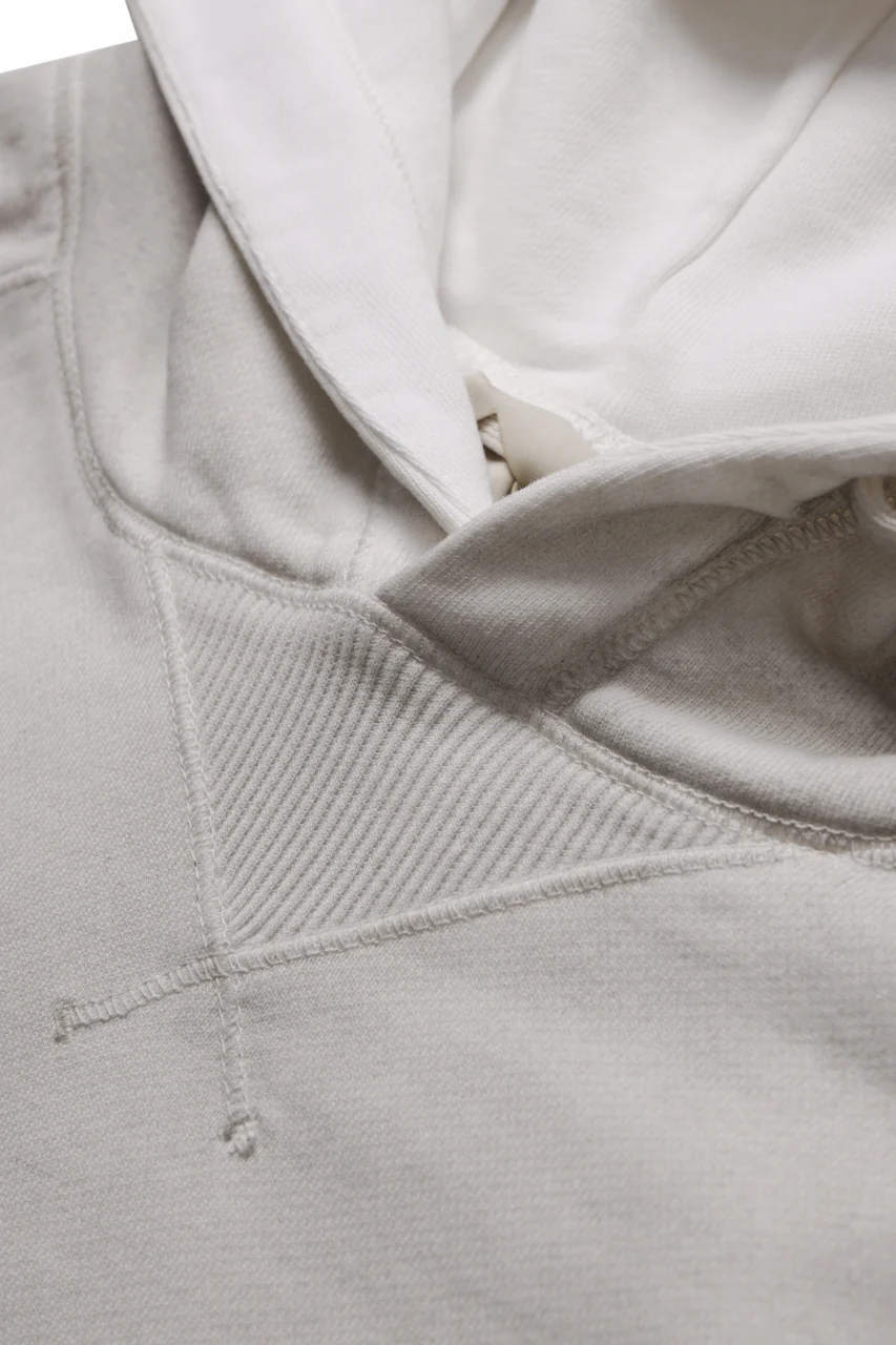Ten c PULLOVER HOODY / AIR BRUSHED DIAGONAL FLEECE (STONE) - Image 10