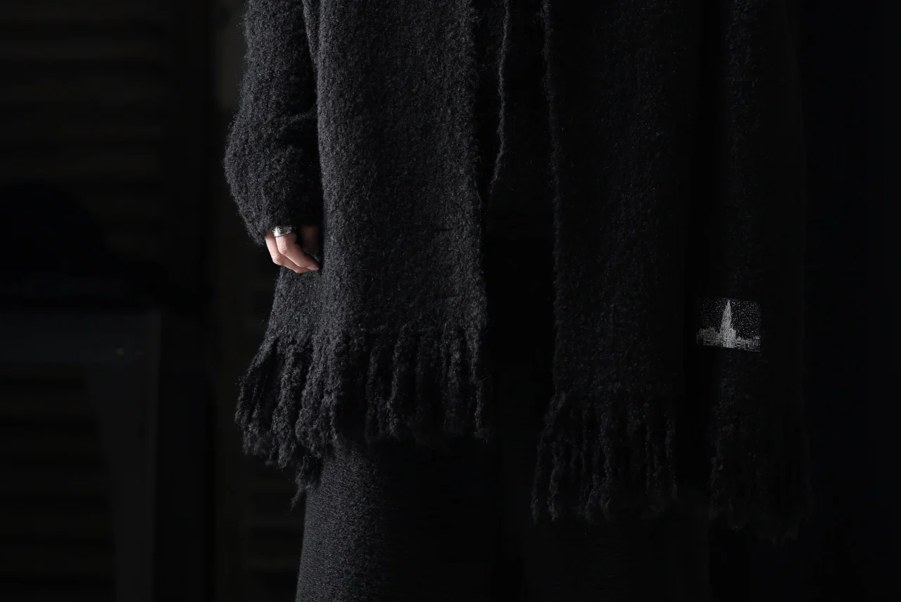 TARO HORIUCHI / th products Inflated Scarf / 1/4.5 kasuri loop knit (black) - Image 30