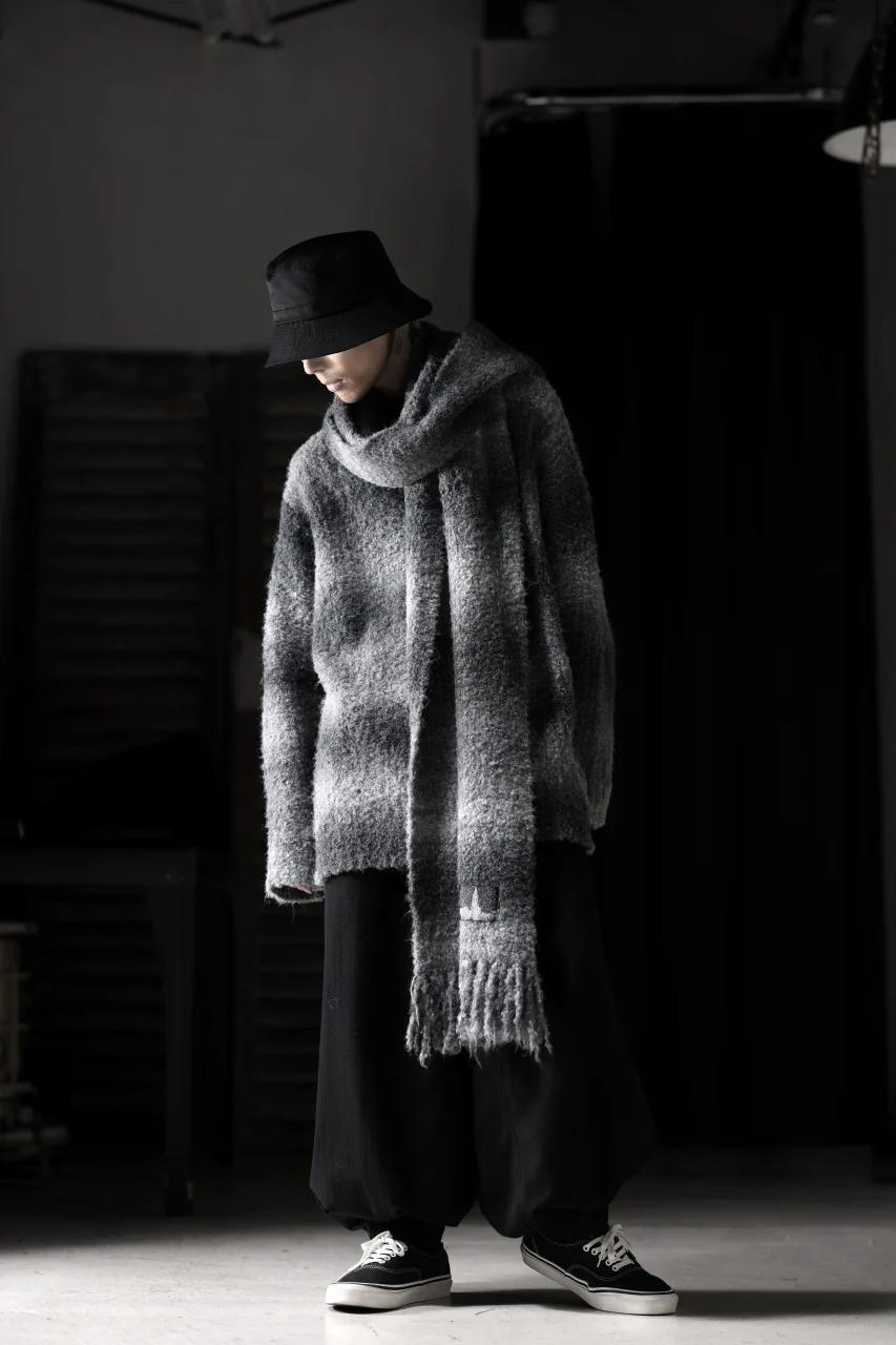 TARO HORIUCHI / th products Inflated Scarf / 1/4.5 kasuri loop knit (mono) - Image 23