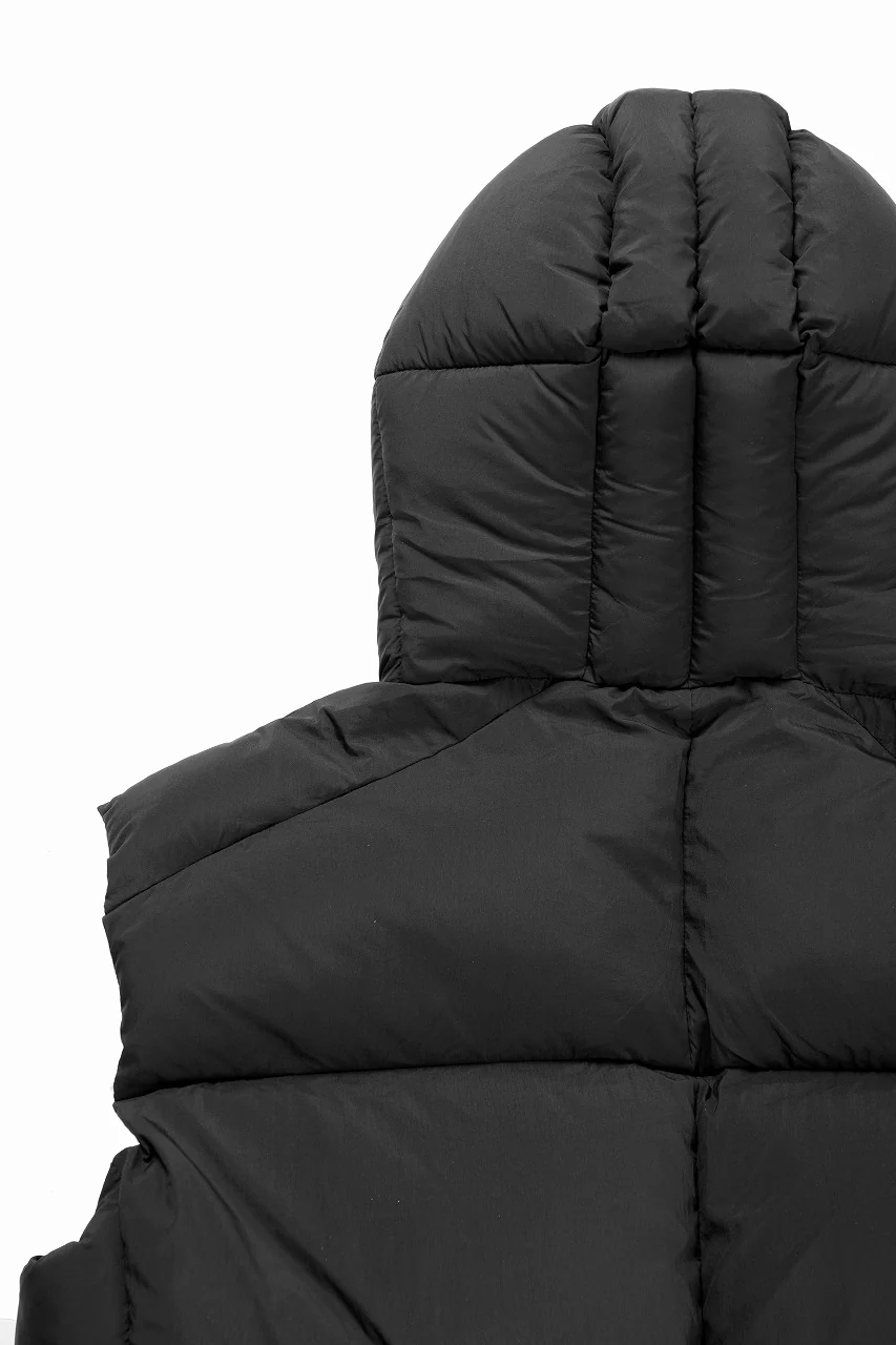 thom/krom BIG HOODIE OVERSIZED VEST / WARM PUFFER (BLACK) - Image 13
