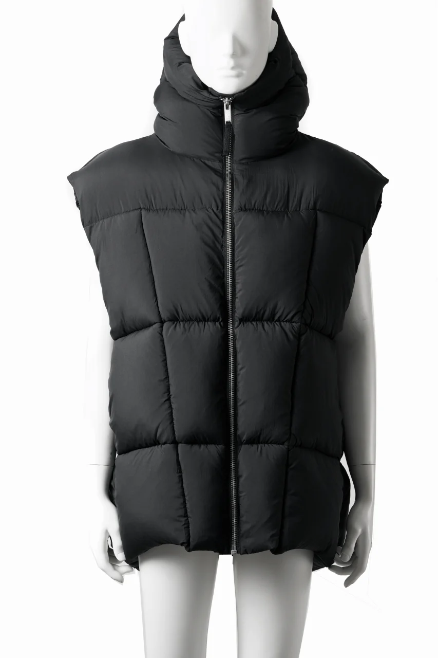 thom/krom BIG HOODIE OVERSIZED VEST / WARM PUFFER (BLACK) - Image 3