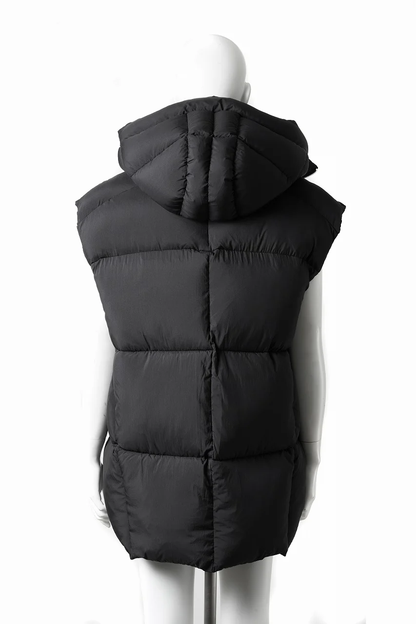 thom/krom BIG HOODIE OVERSIZED VEST / WARM PUFFER (BLACK) - Image 4