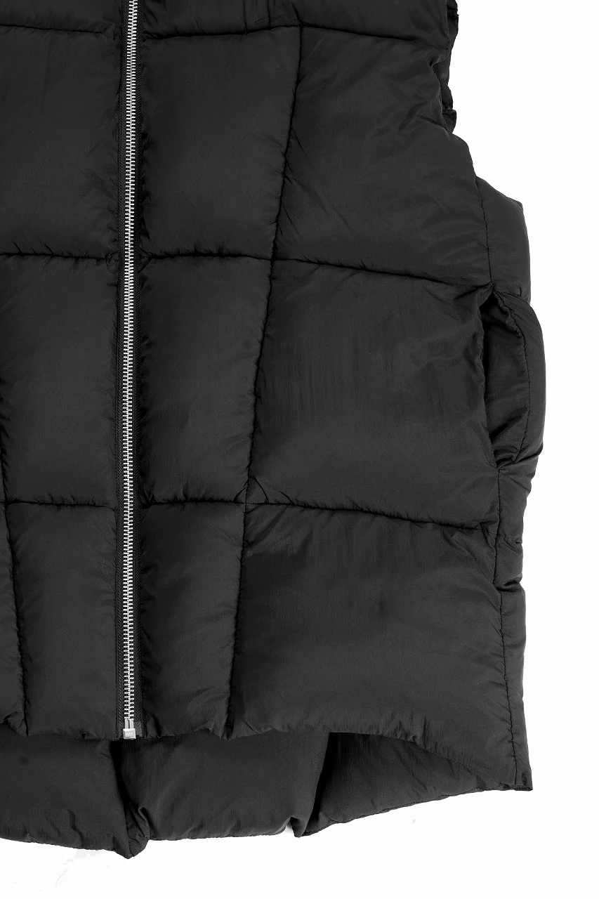 thom/krom BIG HOODIE OVERSIZED VEST / WARM PUFFER (BLACK) - Image 9