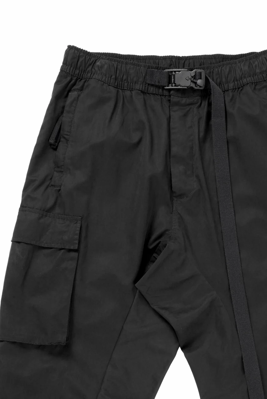 thom/krom CINCH CLOSURE CARGO TROUSERS / PEACHED COTTON MIX (BLACK) - Image 8