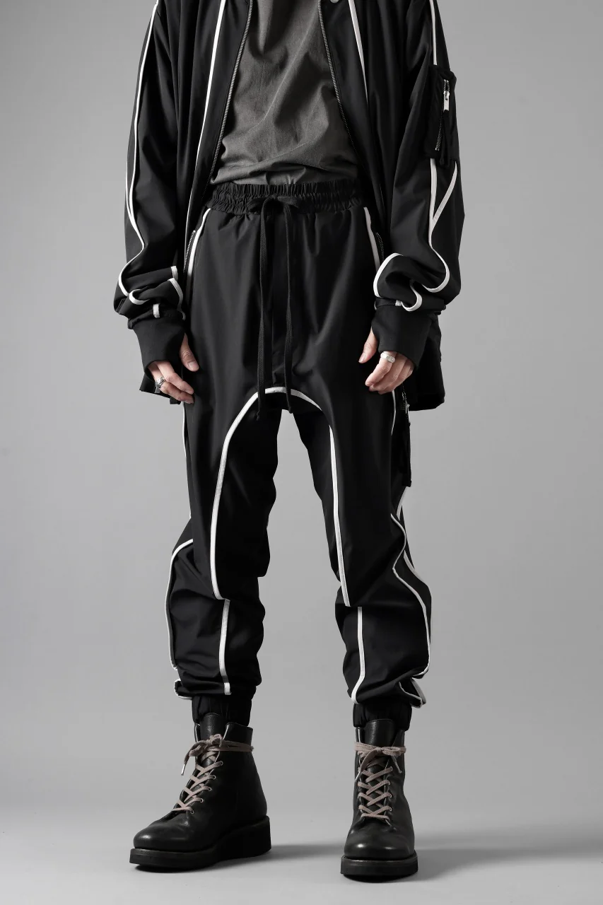 thom/krom DROP CROTCH TROUSERS / ELASTIC NYLON + REFLECTION PIPING (BLACK) - Image 17