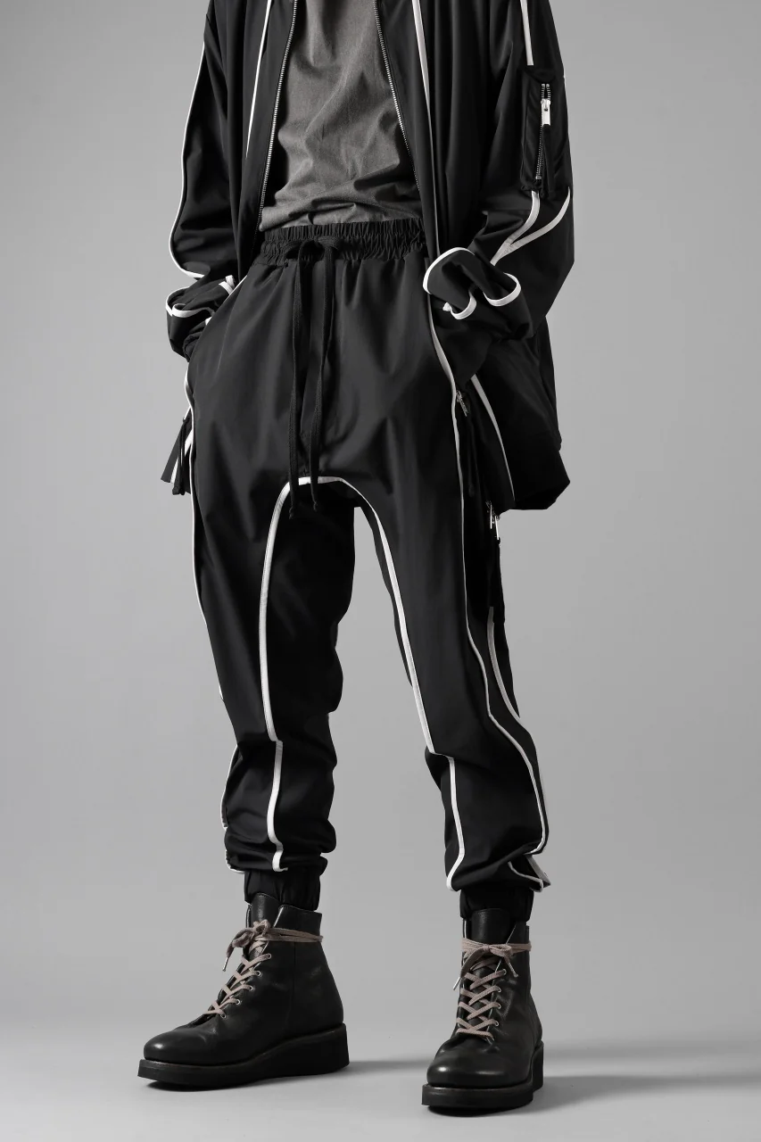 thom/krom DROP CROTCH TROUSERS / ELASTIC NYLON + REFLECTION PIPING (BLACK) - Image 18