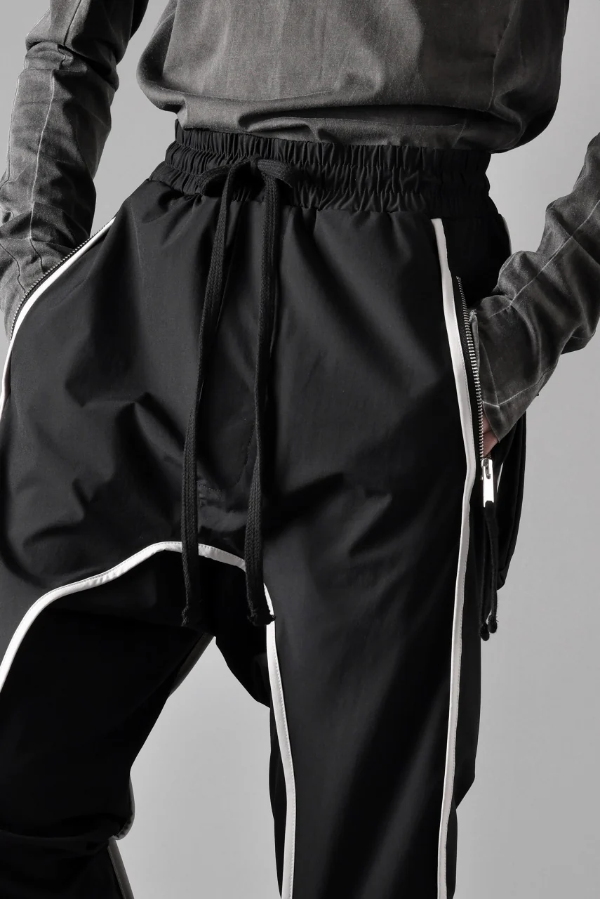 thom/krom DROP CROTCH TROUSERS / ELASTIC NYLON + REFLECTION PIPING (BLACK) - Image 23