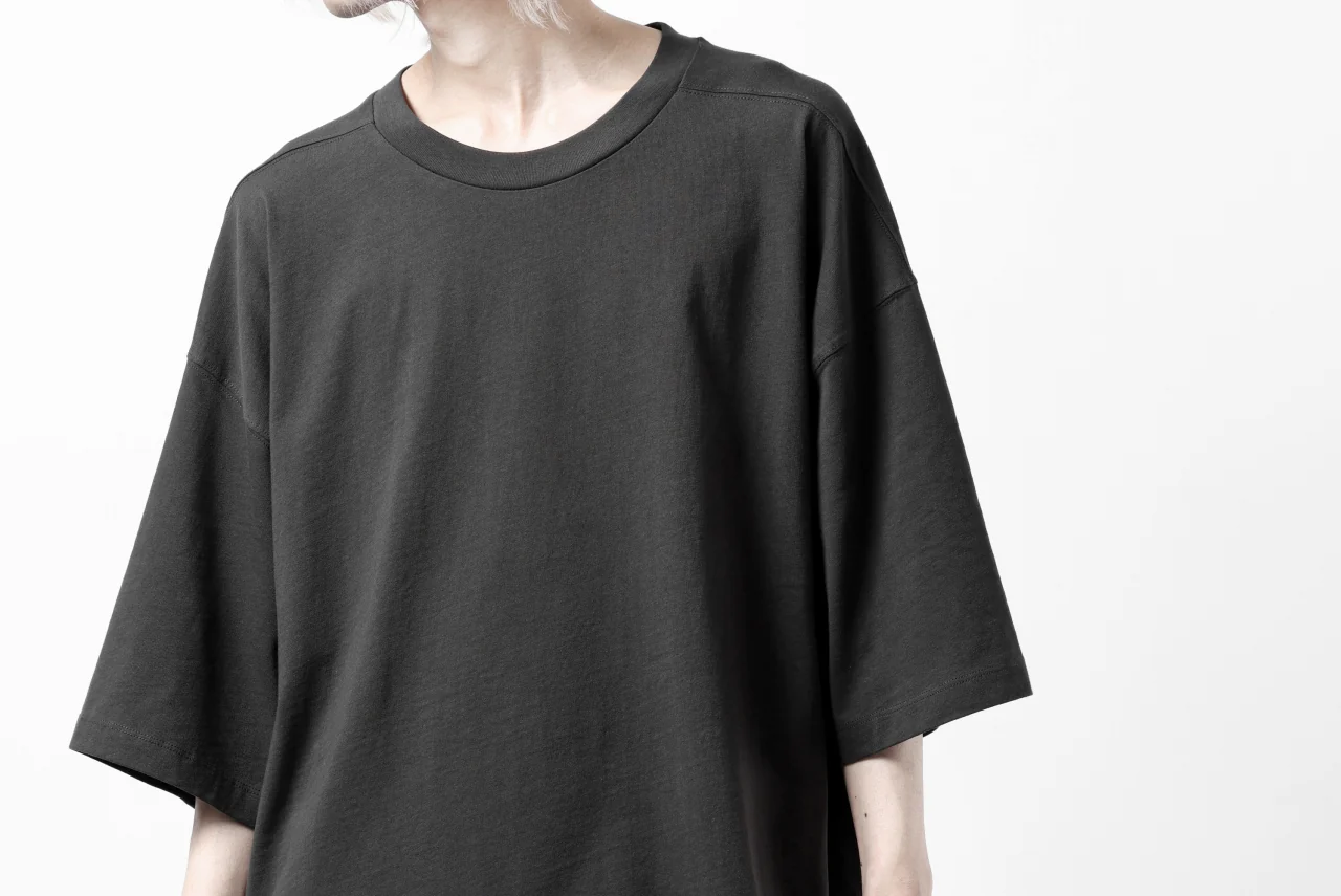 thom/krom OVER SIZED T-SHIRT / ORGANIC COTTON (GRAPHITE) - Image 21