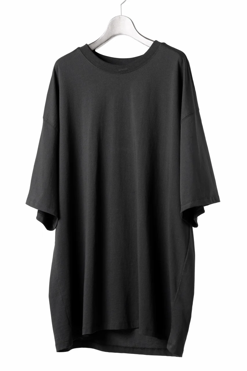 thom/krom OVERSIZED BACK SLASH EMBROIDERY SHORT SLEEVE TEE / COTTON JERSEY (BLACK) - Image 2