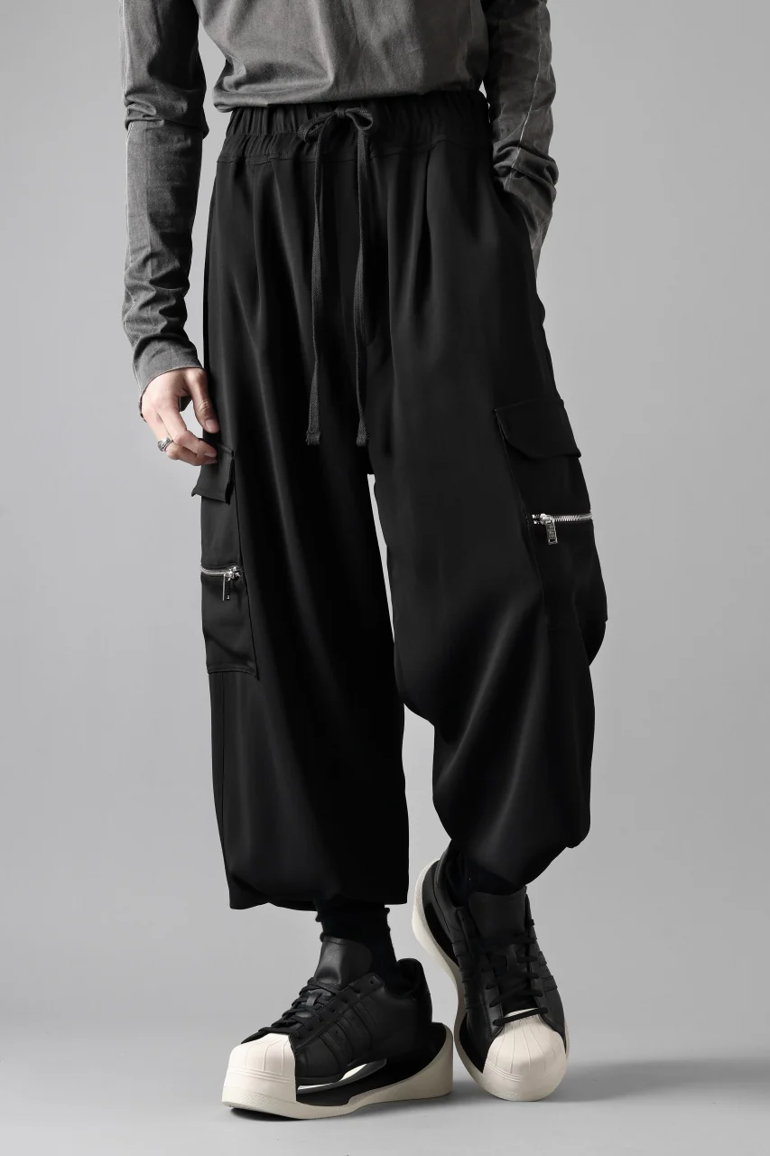thom/krom RELAXED FIT CARGO TROUSERS / ELASTIC VISCOSE (BLACK) - Image 2