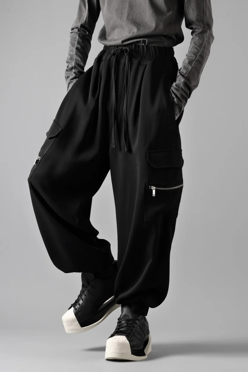 thom/krom RELAXED FIT CARGO TROUSERS / ELASTIC VISCOSE (BLACK) - Image 5