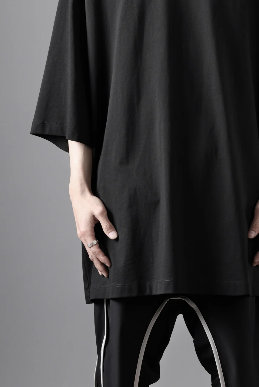 thom/krom RELAXED FIT SHORT SLEEVE TEE / COTTON JERSEY (BLACK) - Image 16