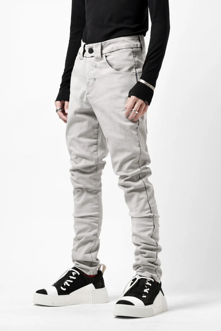thom/krom SCAR-STITICHING DENIM PANTS / ACID BLEACH (CEMENT) - Image 3