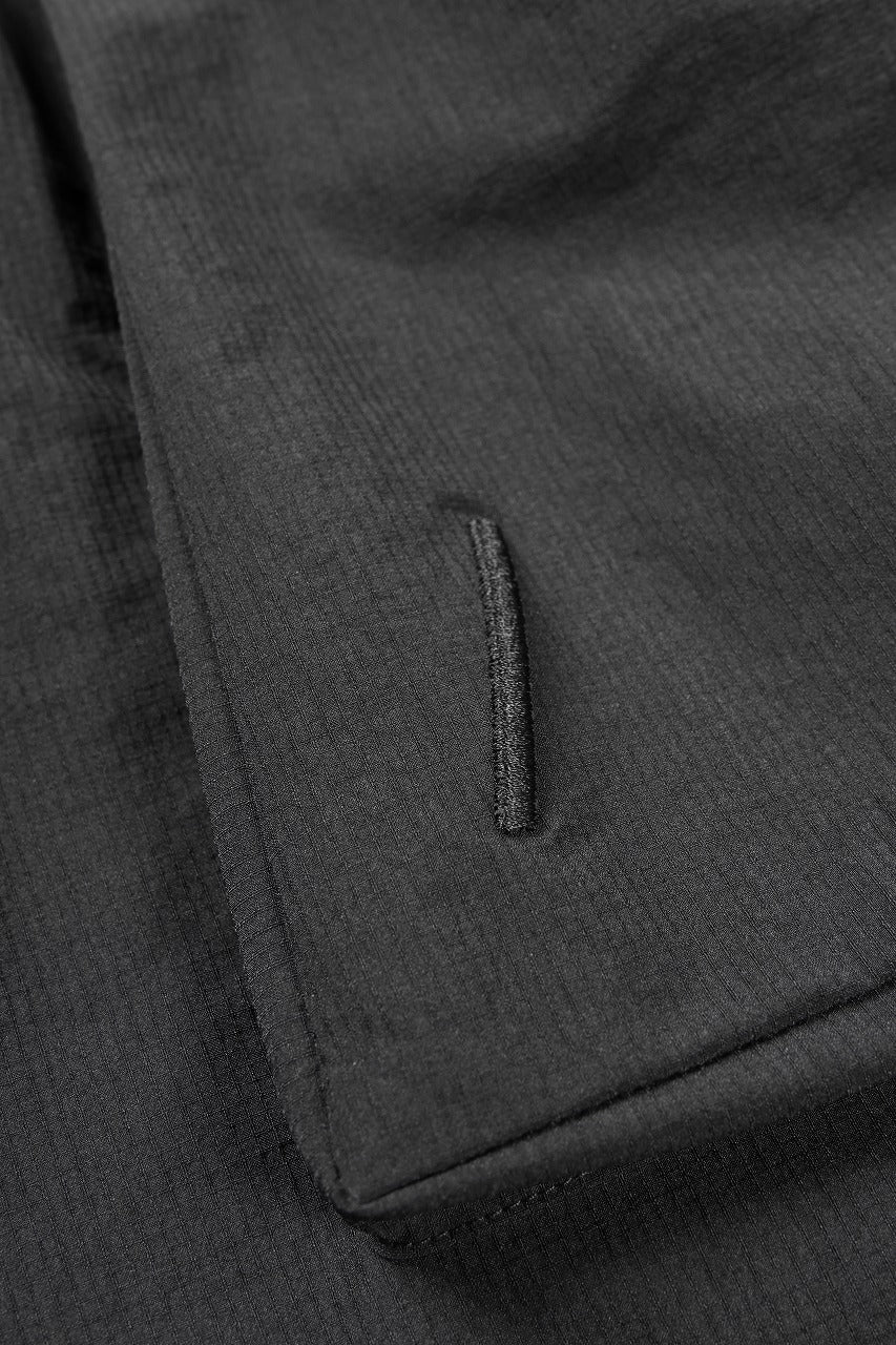 thom/krom ZIP DETAIL SHORTS / RIPSTOP STRETCH NYLON (BLACK) - Image 12
