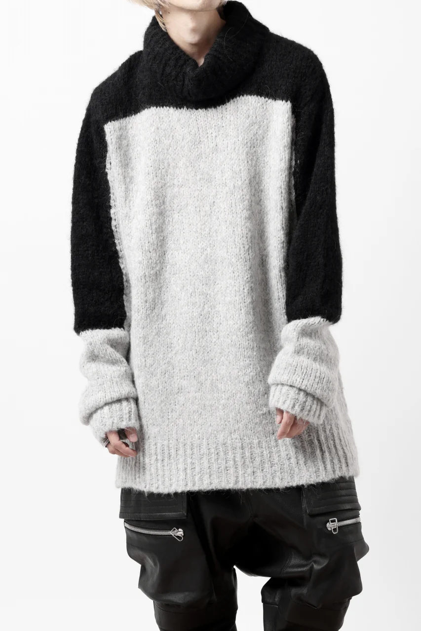 thomkrom HIGH COLLAR KNIT PULLOVER / ALPACA WOOL (LIGHT GREY x BLACK) - Image 15