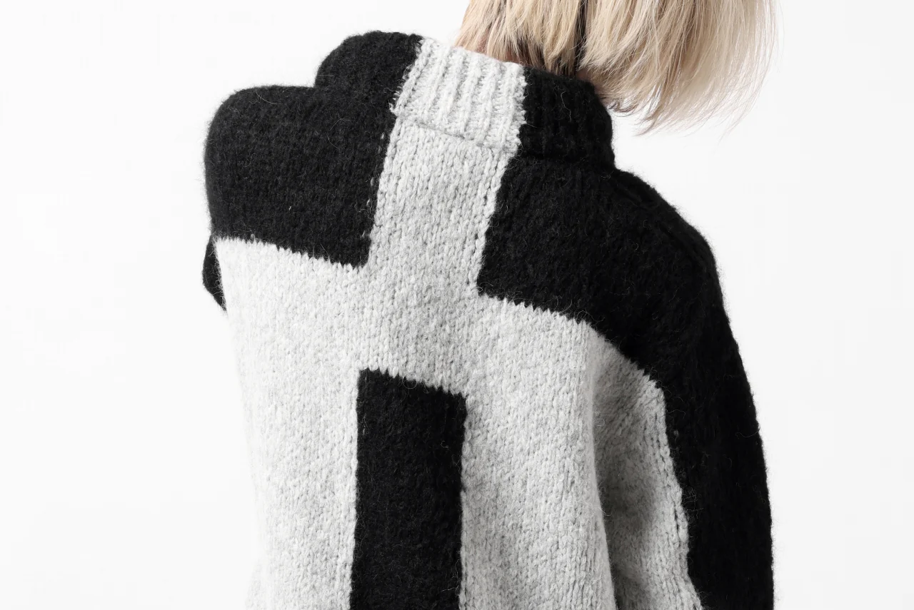 thomkrom HIGH COLLAR KNIT PULLOVER / ALPACA WOOL (LIGHT GREY x BLACK) - Image 39