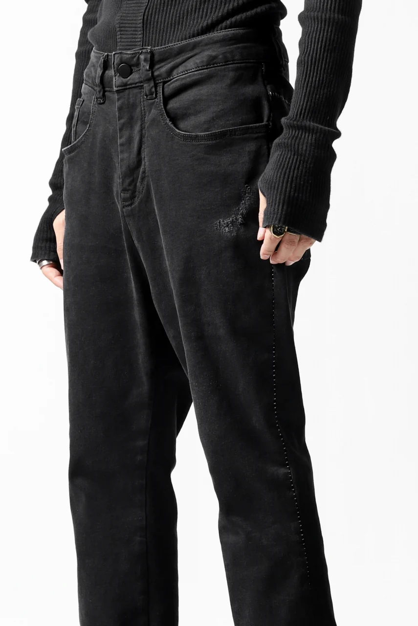 thomkrom OVER LOCK SLIM CROPPED PANTS / DAMAGE STRETCH DENIM (BLACK) - Image 29