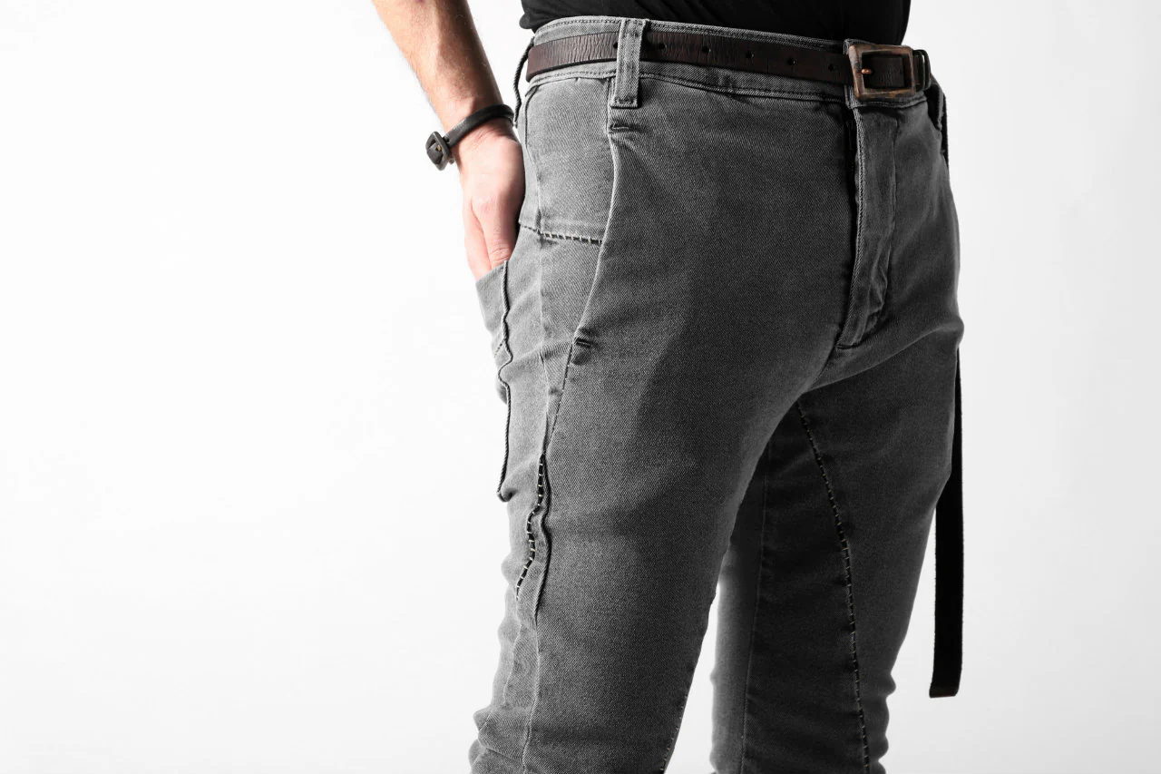 thomkrom OVER LOCKED SLIM TROUSERS / FADE STRETCH DENIM (LIGHT GREY) - Image 18