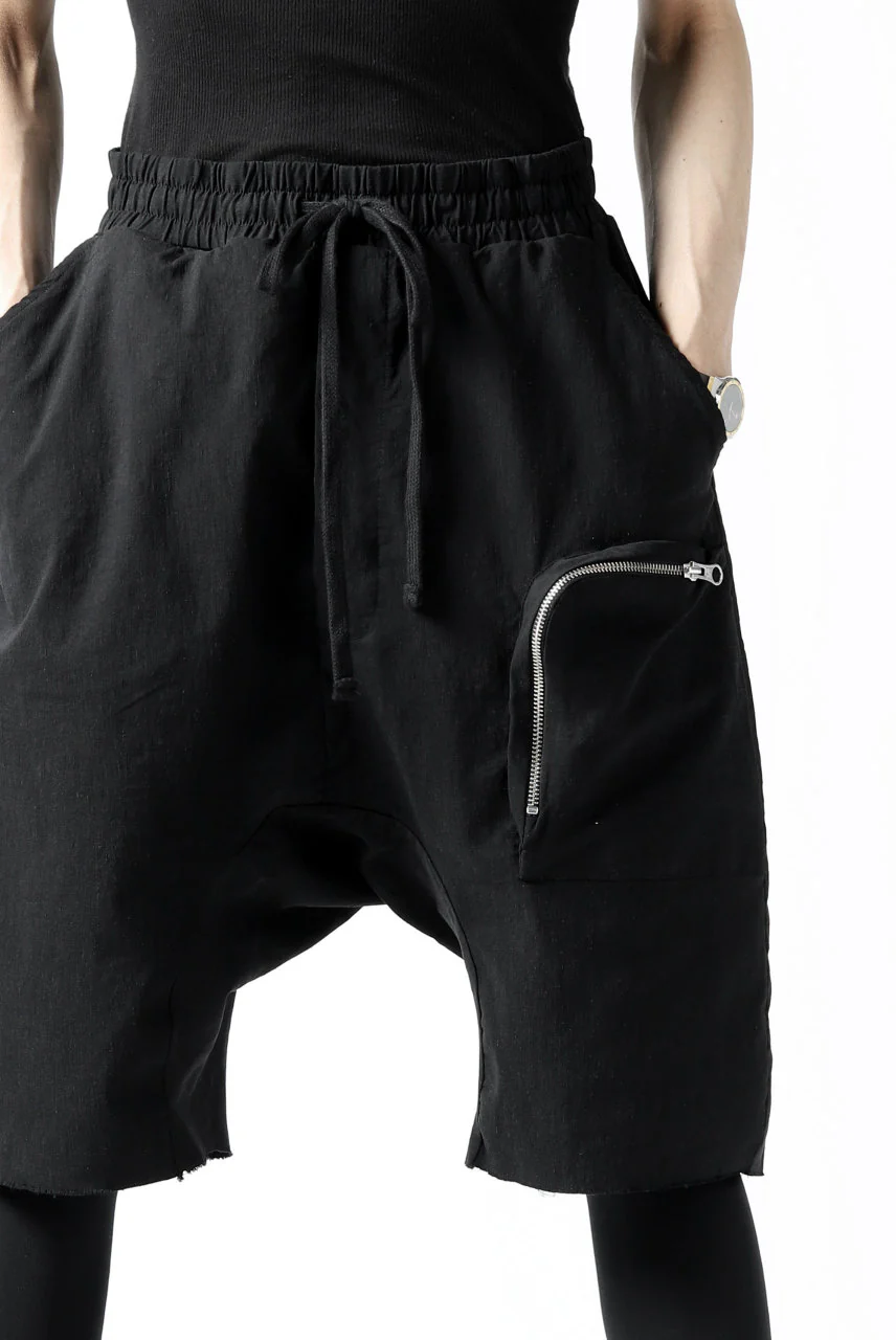 thomkrom RADICAL ZIP-POC DROPCROTCH SHORTS (BLACK) - Image 11