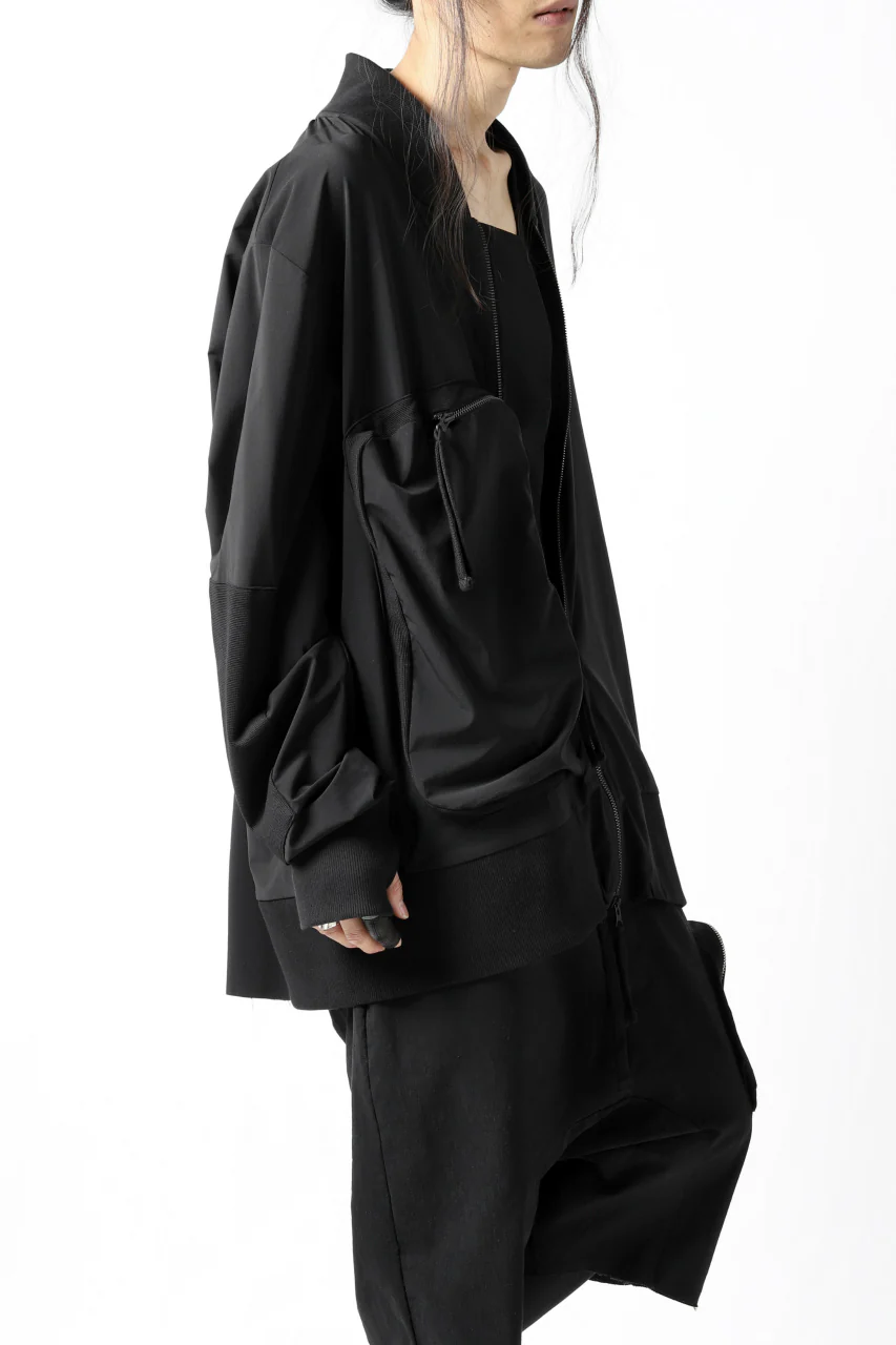 thomkrom RADICAL ZIP-POC TECH BOMBER JACKET (BLACK) - Image 9