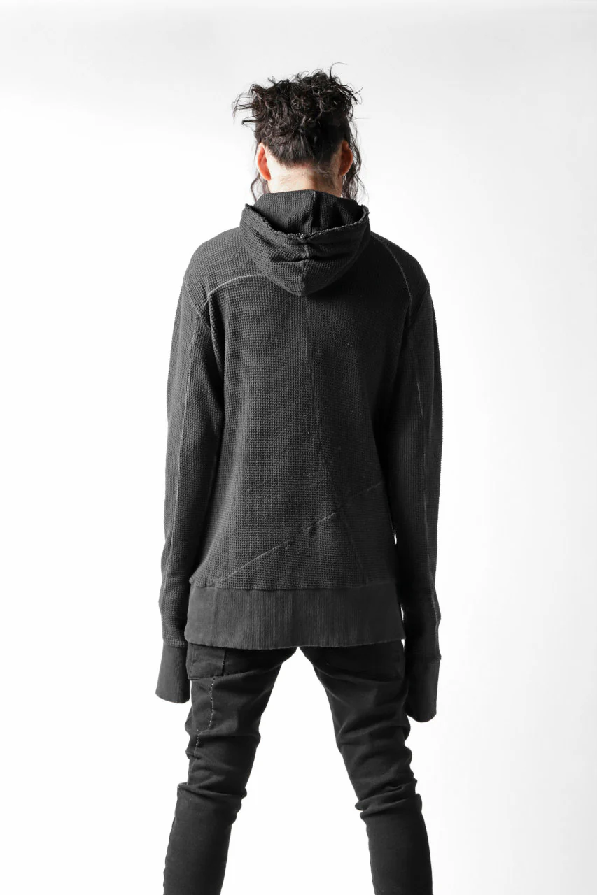 thomkrom WAFFLE HOODIE PULLOVER PARKA / OILED SPRAY DYE (BLACK) - Image 8