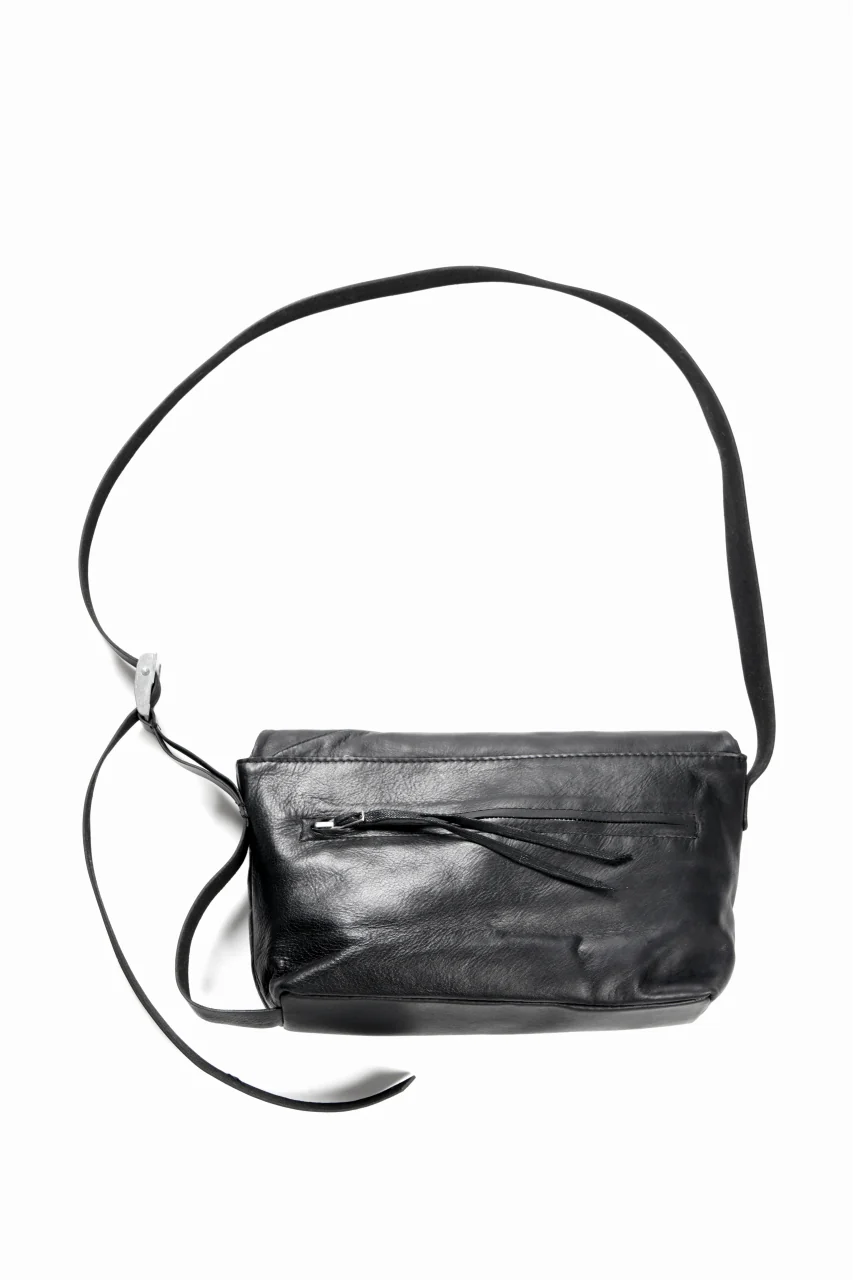 werkschwarz exclusive FLAP BAG 43w / PULL UP COW LEATHER (BLACK) - Image 3
