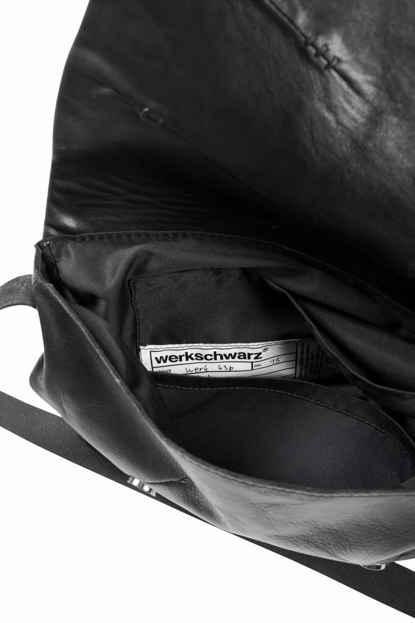werkschwarz exclusive FLAP BAG 43w / PULL UP COW LEATHER (BLACK) - Image 8