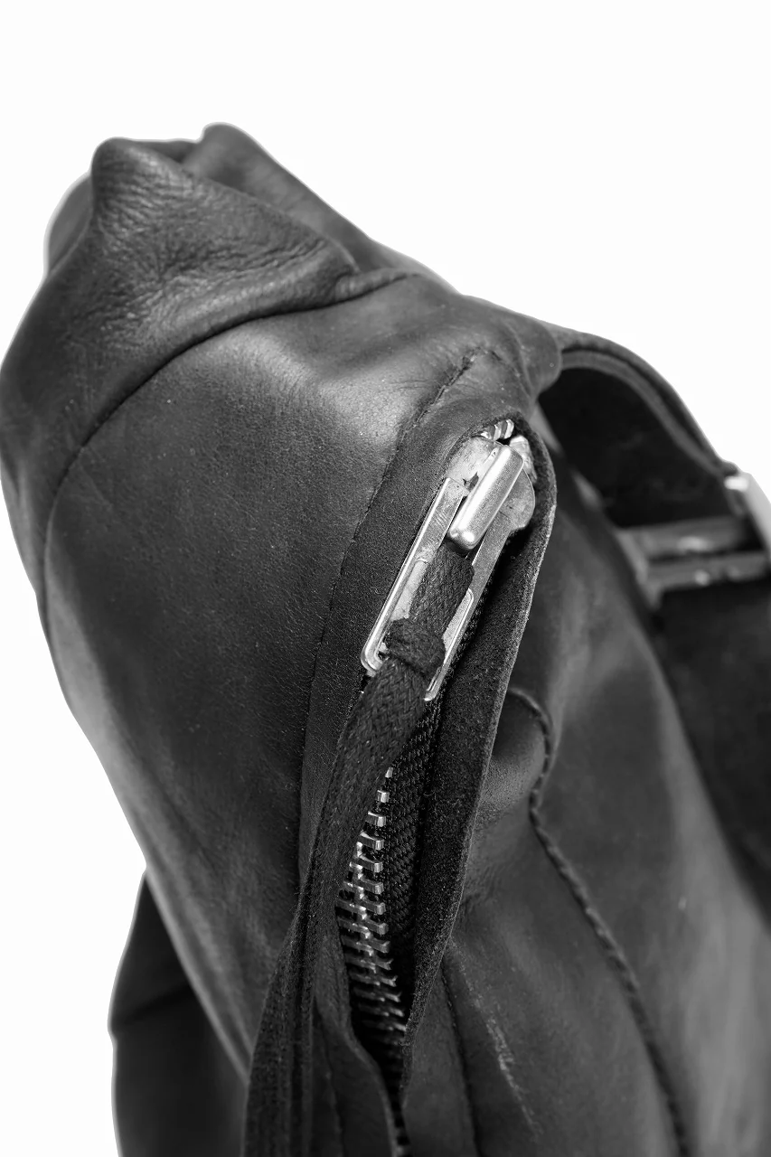 werkschwarz exclusive SHOULDER BAG 21p / PULL UP COW LEATHER (BLACK) - Image 13