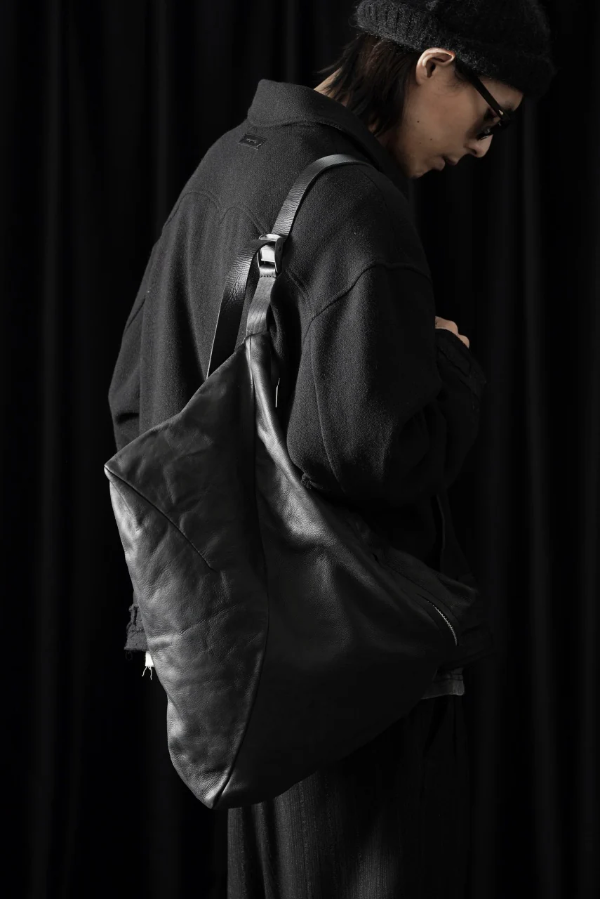 werkschwarz exclusive SHOULDER BAG 21w / PULL UP COW LEATHER (BLACK) - Image 10