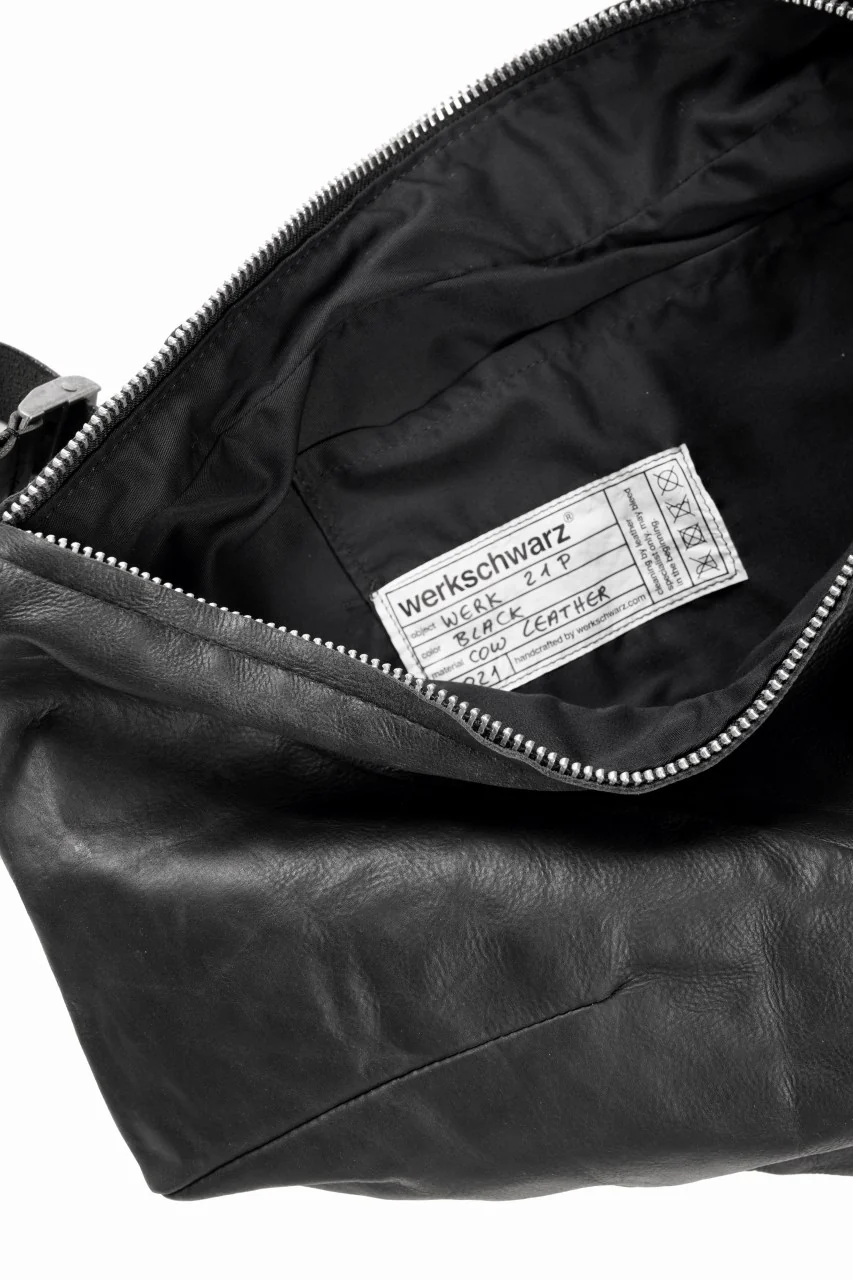 werkschwarz exclusive SHOULDER BAG 21w / PULL UP COW LEATHER (BLACK) - Image 8
