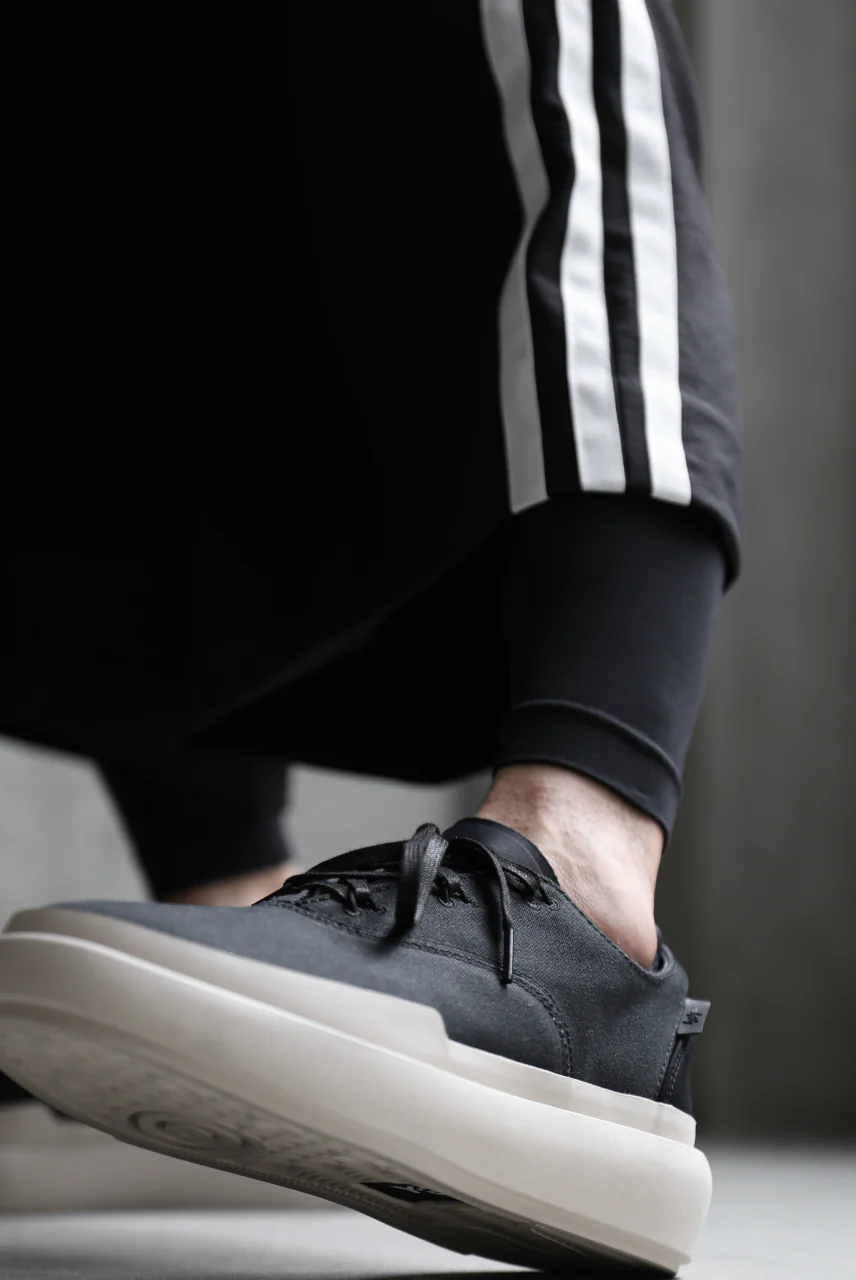 Y-3 Yohji Yamamoto AJATU COURT FORMAL SNEAKERS (BLACK/BLACK/CLEARBROWN) - Image 45