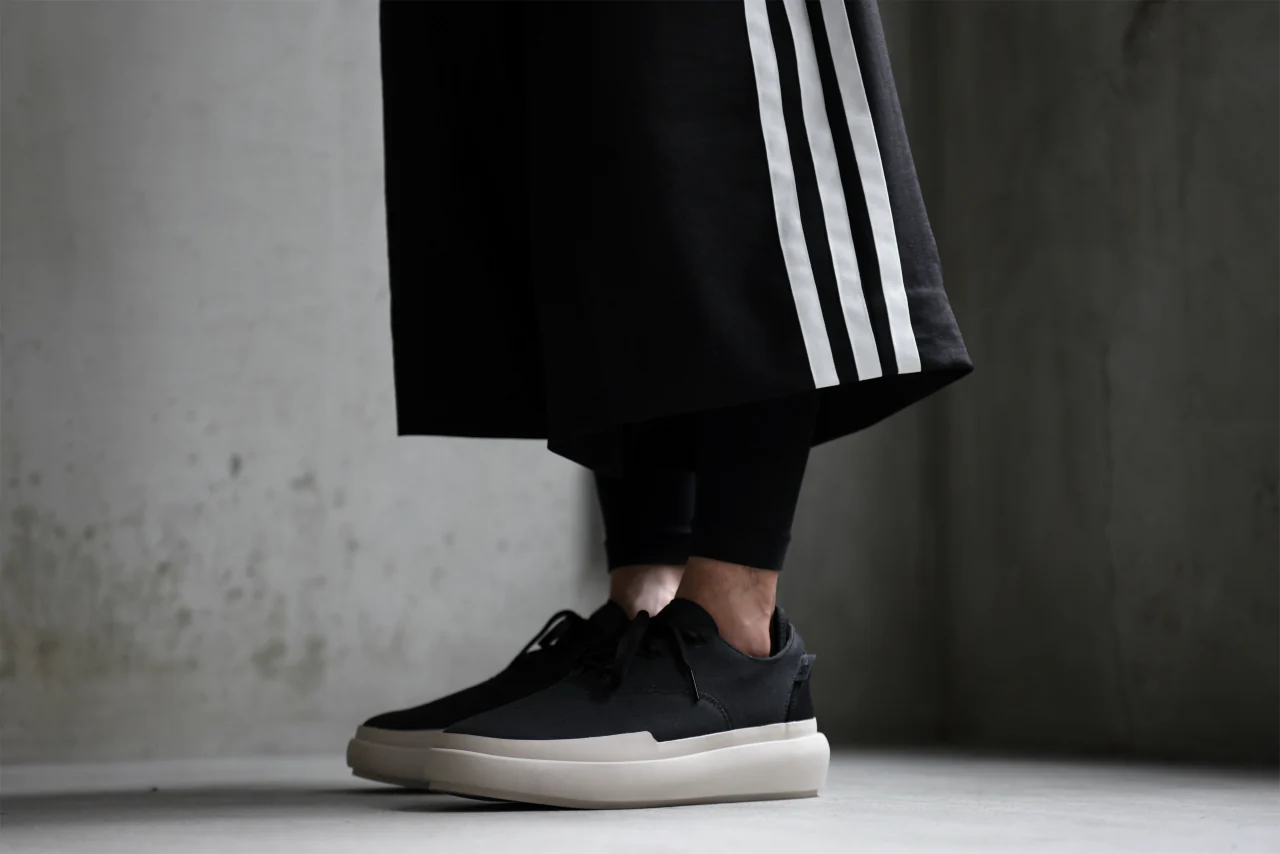 Y-3 Yohji Yamamoto AJATU COURT FORMAL SNEAKERS (BLACK/BLACK/CLEARBROWN) - Image 56