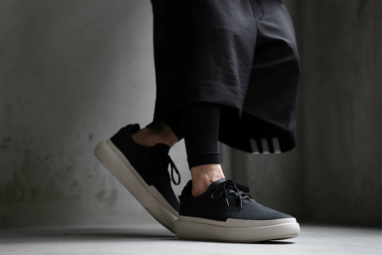Y-3 Yohji Yamamoto AJATU COURT FORMAL SNEAKERS (BLACK/BLACK/CLEARBROWN) - Image 58