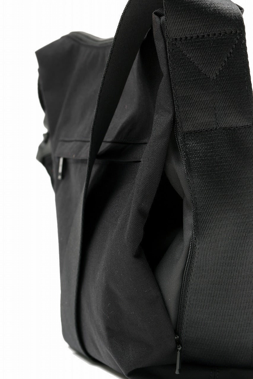 Y-3 Yohji Yamamoto CROSS BODY BAG (BLACK) - Image 9