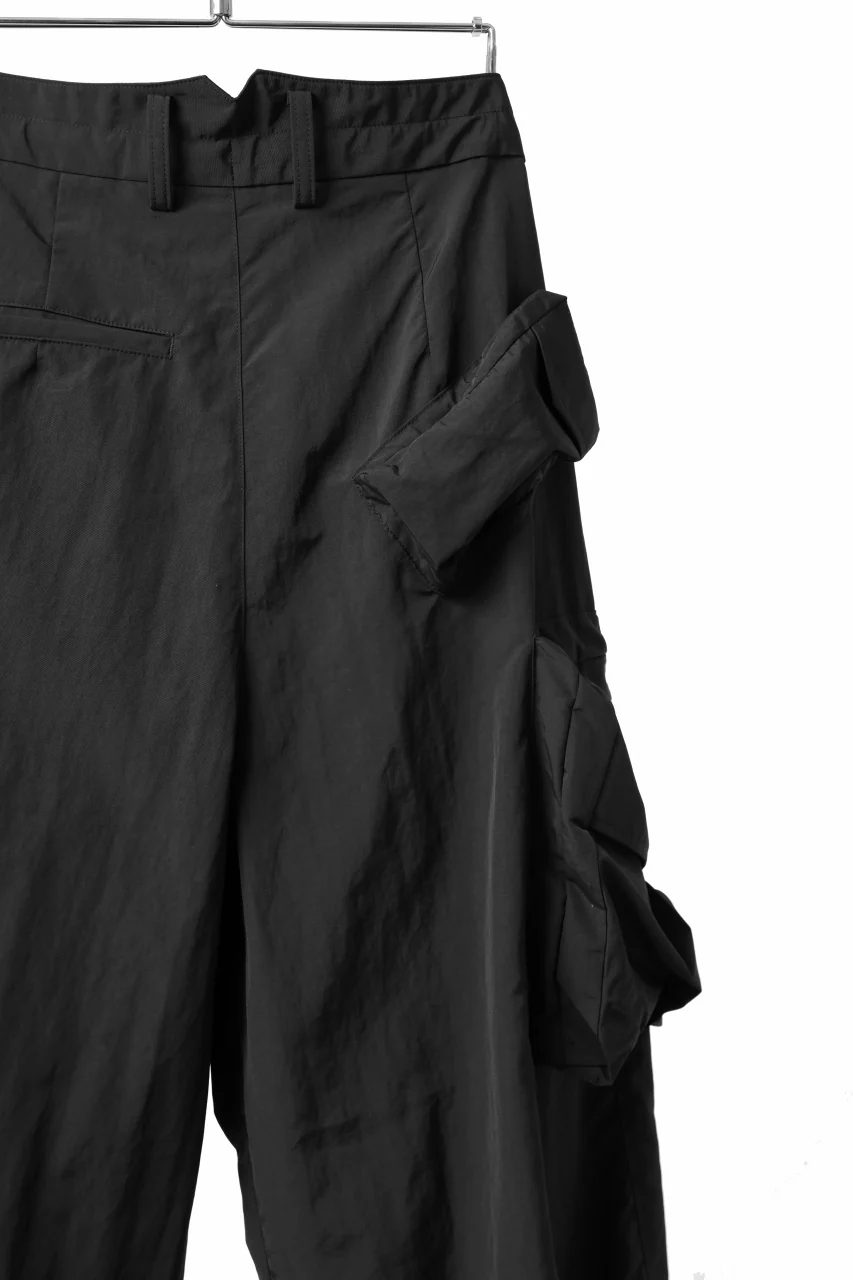 Y-3 Yohji Yamamoto CRINKLE CUFF CROPPED PANTS / POLYAMIDE (BLACK) - Image 13