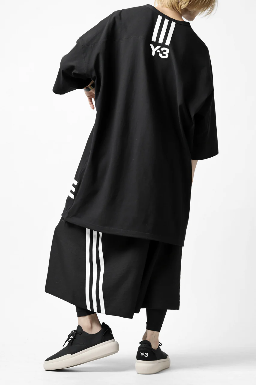 Y-3 Yohji Yamamoto ELEGANT THREE STRIPES SARROUEL-SHORTS (BLACK) - Image 31