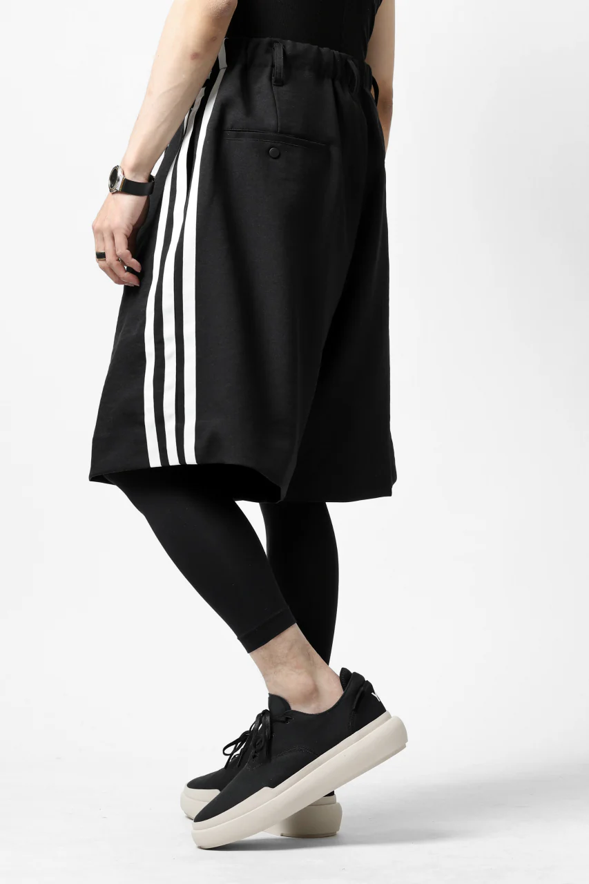 Y-3 Yohji Yamamoto ELEGANT THREE STRIPES TAILOR-SHORTS (BLACK) - Image 13