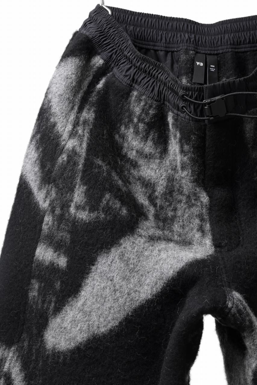 Y-3 Yohji Yamamoto FUZZY FLEECE SHORTS (BLACK + MULTI) - Image 4