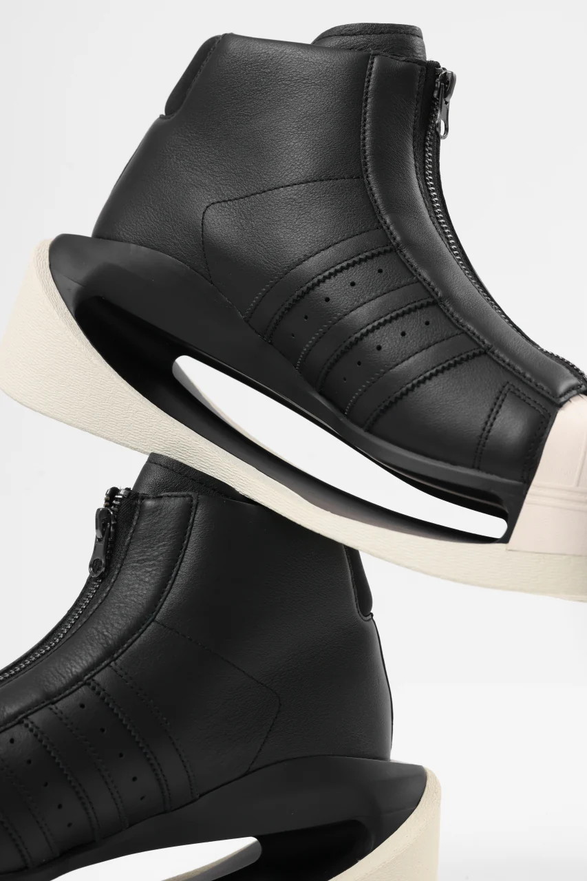 Y-3 Yohji Yamamoto GENDO PRO MODEL(BLACK x BLACK x CREAM WHITE) - Image 11