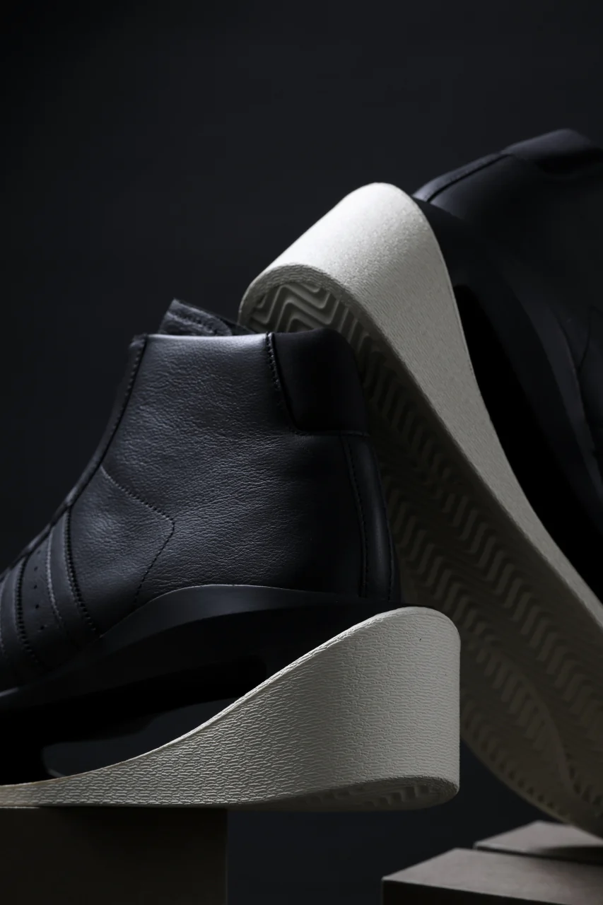 Y-3 Yohji Yamamoto GENDO PRO MODEL(BLACK x BLACK x CREAM WHITE) - Image 40