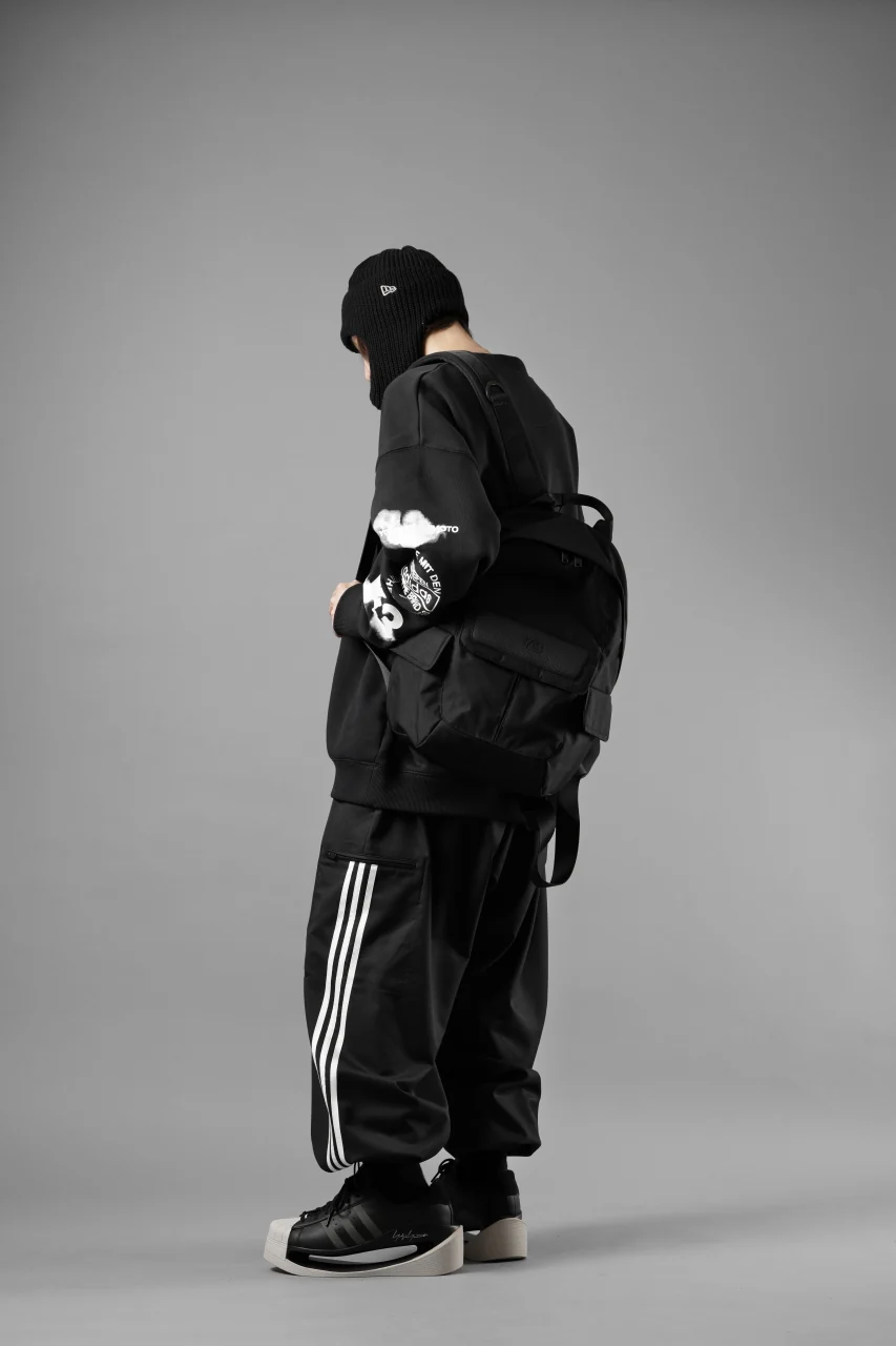 Y-3 Yohji Yamamoto GRAPHIC CREW SWEAT (BLACK) - Image 23