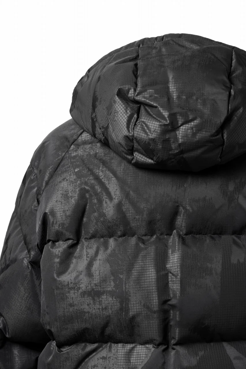Y-3 Yohji Yamamoto GRAPHICS PUFFER JACKET / PERTEX® (BLACK) - Image 17