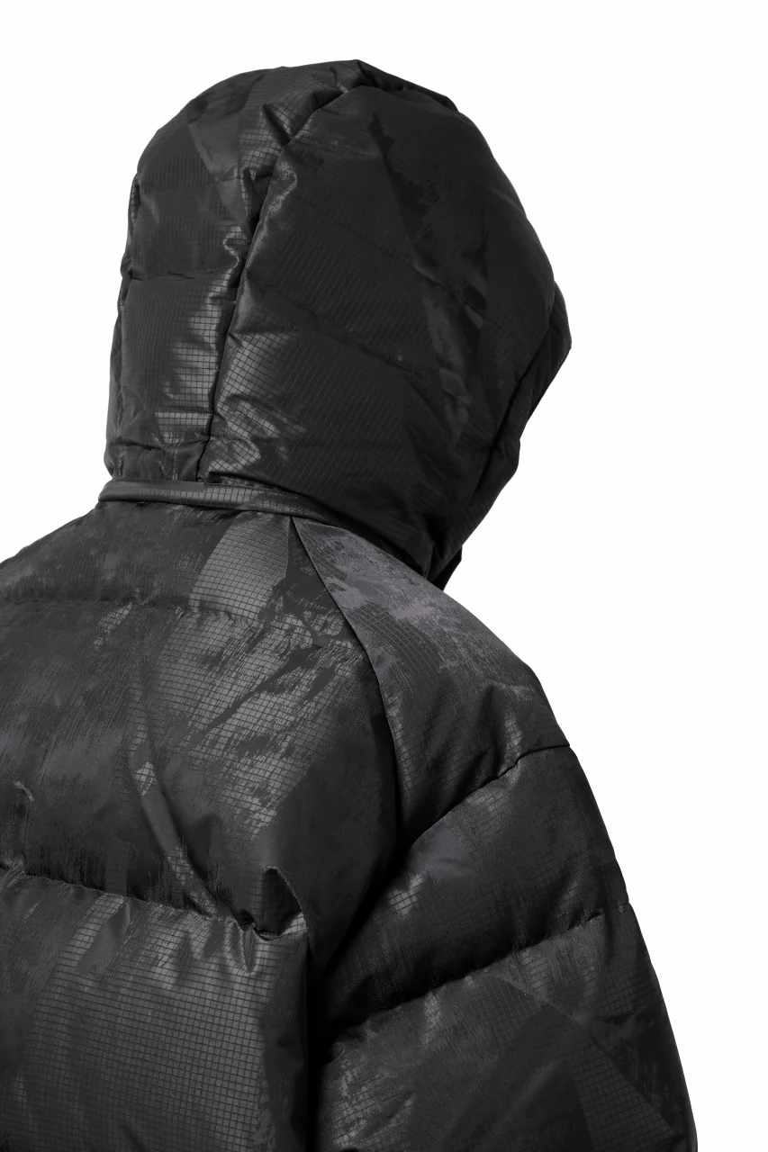 Y-3 Yohji Yamamoto GRAPHICS PUFFER JACKET / PERTEX® (BLACK) - Image 19