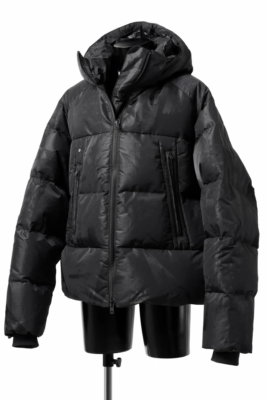 Y-3 Yohji Yamamoto GRAPHICS PUFFER JACKET / PERTEX® (BLACK) - Image 3