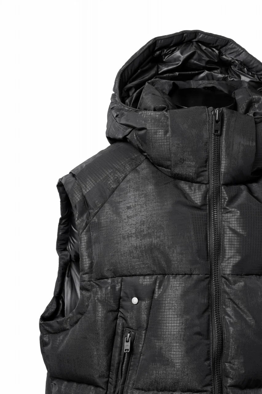Y-3 Yohji Yamamoto GRAPHICS PUFFER VEST / PERTEX® (BLACK) - Image 11
