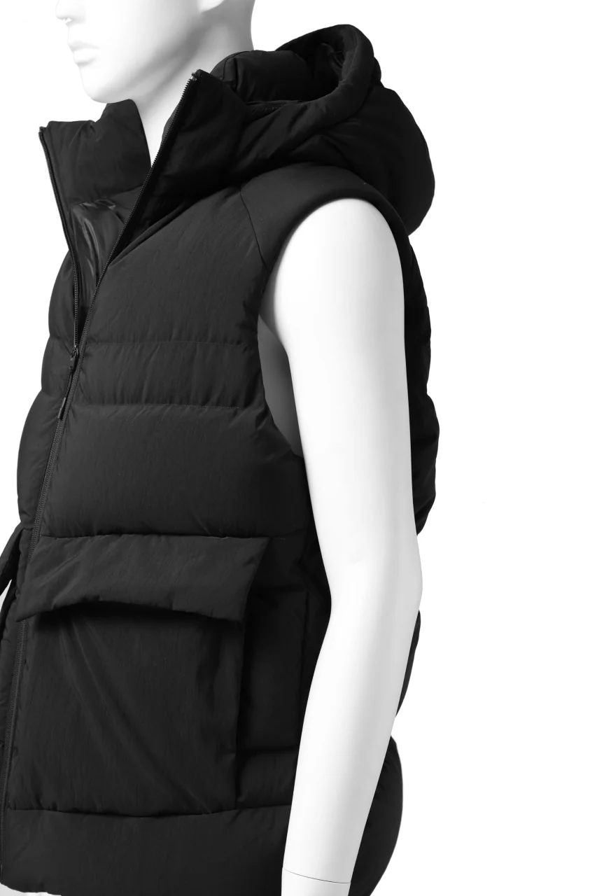 Y-3 Yohji Yamamoto M CLASSIC PUFFY DOWN VEST (BLACK) - Image 24