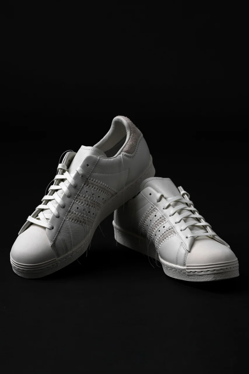 Y-3 Yohji Yamamoto SUPER STAR LOW SNEAKERS (OFF WHITE) - Image 2