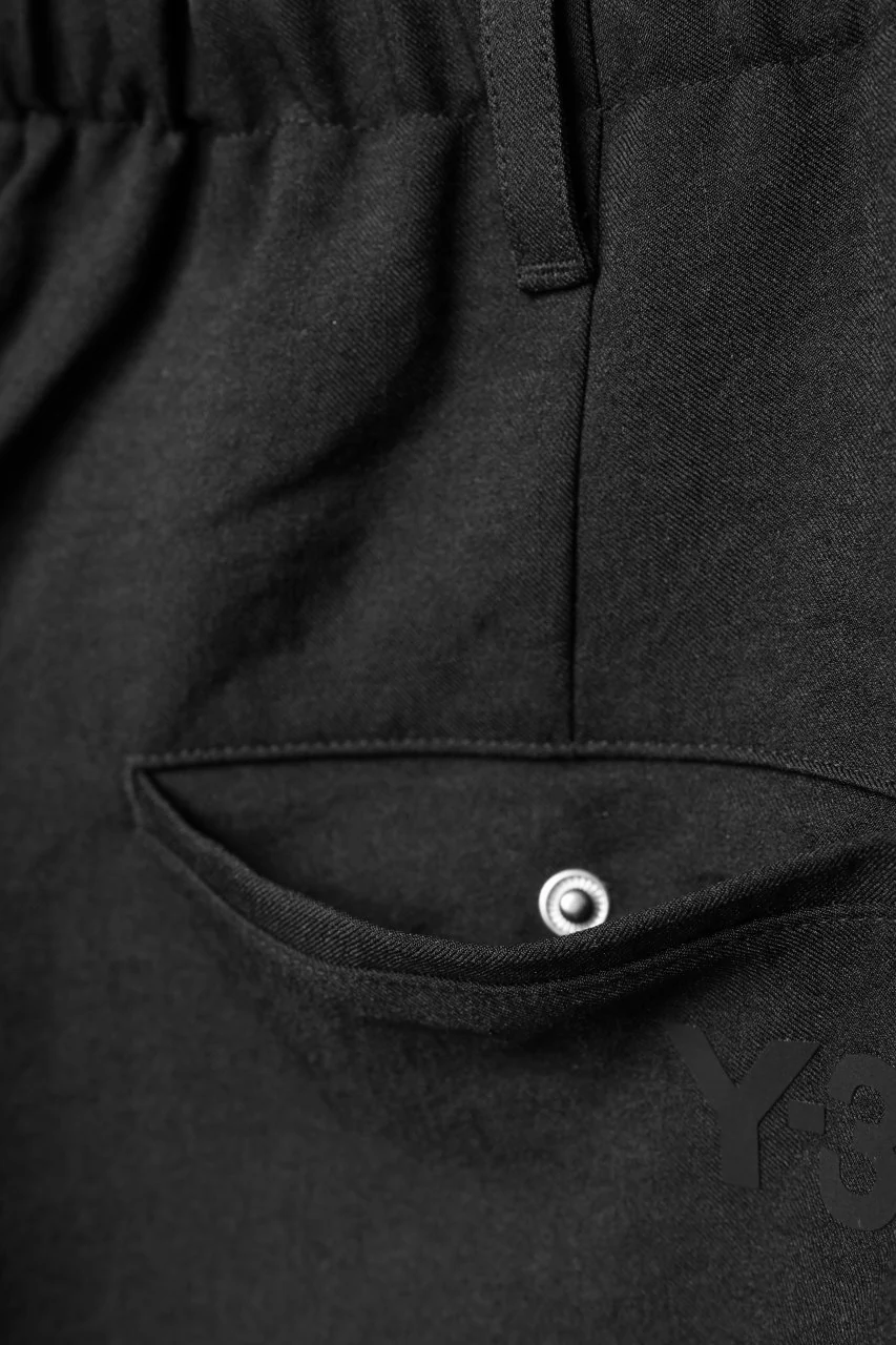 Y-3 Yohji Yamamoto THREE STRIPES TAILORED SHORTS (BLACK) - Image 25