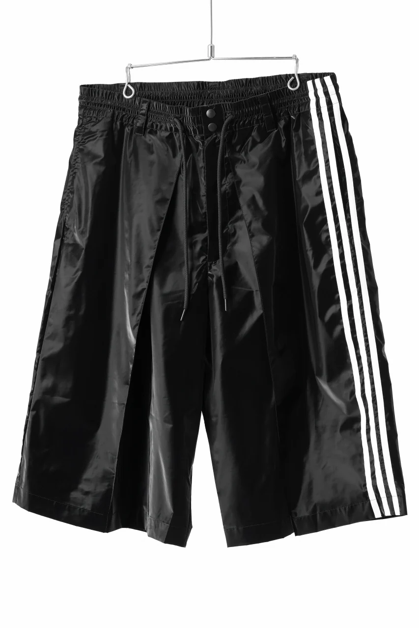 Y-3 Yohji Yamamoto TRIPLE BLACK SHORTS (BLACK) - Image 2